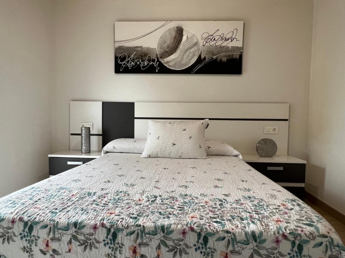 O Cobijo De Elva Villa Arou Bagian luar foto